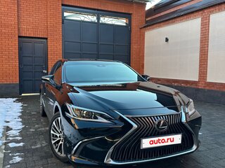 2019 Lexus ES 350 VII, чёрный, 2490000 рублей, вид 3