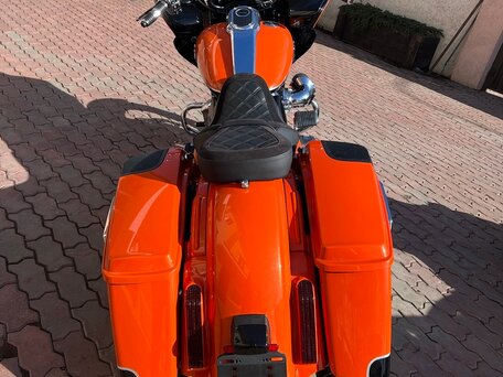 2022 Harley-Davidson CVO Road Glide, оранжевый, 3000000 рублей, вид 5
