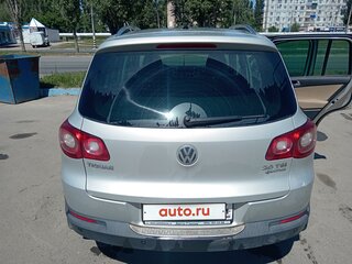 2010 Volkswagen Tiguan I, серебристый, 1150000 рублей, вид 2