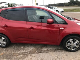 2012 Kia Venga 5-speed I, красный, 800000 рублей, вид 2
