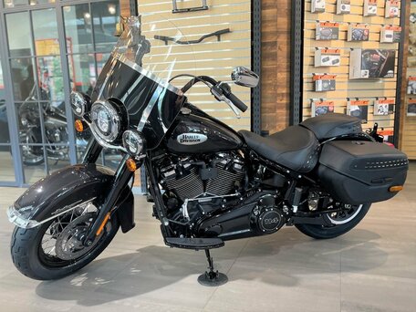 2022 Harley-Davidson Heritage, чёрный, 3500000 рублей, вид 3