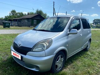1999 Toyota Yaris Verso, серебристый, 470000 рублей, вид 3
