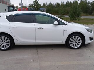 2013 Opel Astra J Рестайлинг, белый, 900000 рублей, вид 5