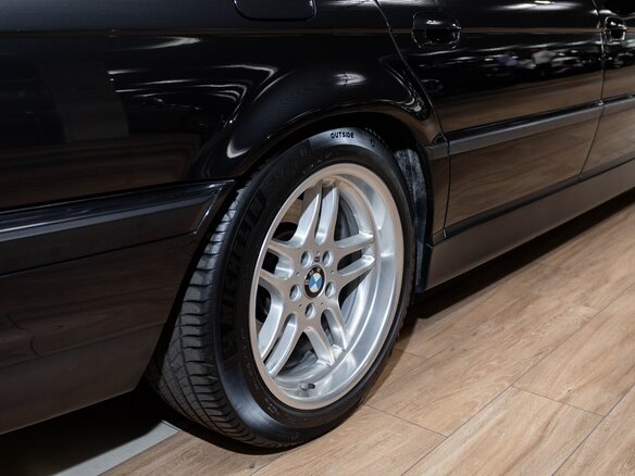 1998 BMW 7 серии 750Li III (E38) Рестайлинг, чёрный - вид 7