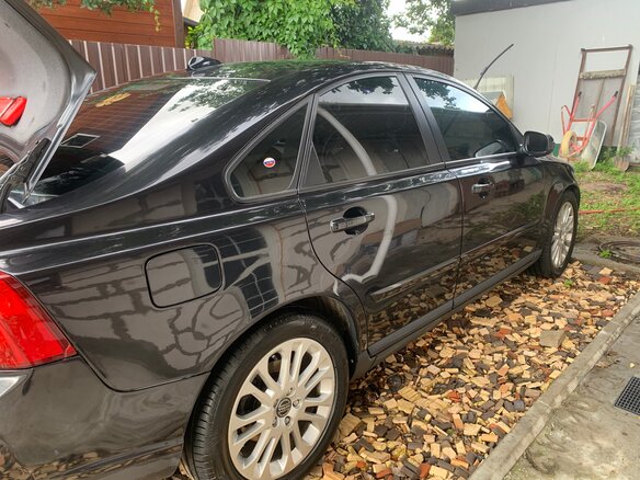 2008 Volvo S40 II Рестайлинг, чёрный, 850000 рублей - вид 3