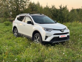 2018 Toyota RAV4 IV (XA40) Рестайлинг, белый, 2390000 рублей, вид 2