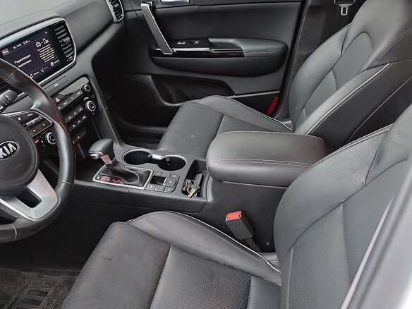 2021 Kia Sportage IV Рестайлинг, белый, 3150000 рублей - вид 10