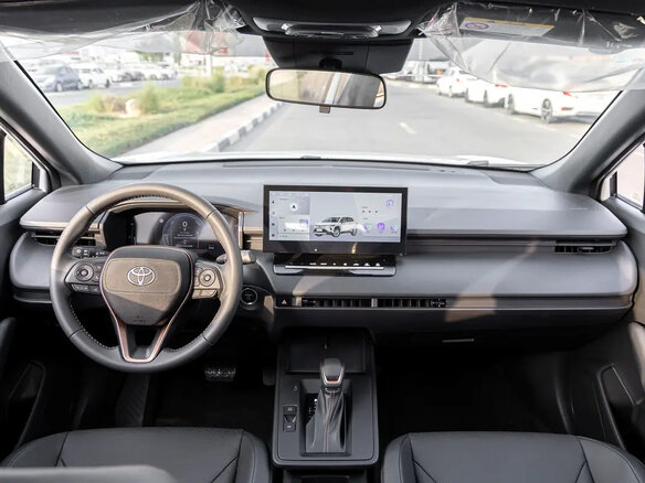 2026 Toyota Corolla Cross I Рестайлинг, белый, 3300750 рублей - вид 9