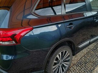 2020 Mitsubishi Outlander III Рестайлинг 3, синий, 2800000 рублей, вид 5