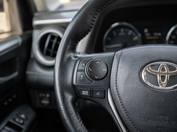 2019 Toyota RAV4 IV (XA40) Рестайлинг, белый, 2225000 рублей - вид 16