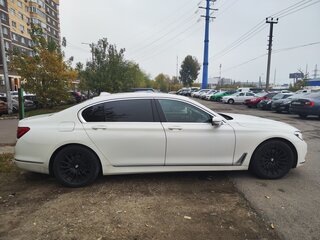 2015 BMW 7 серии Long 730Ld xDrive VI (G11/G12), белый, 2950000 рублей, вид 2