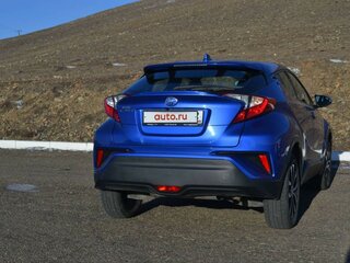 2018 Toyota C-HR I, синий, 2400000 рублей, вид 4
