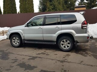 2007 Toyota Land Cruiser Prado 120 Series Рестайлинг, серебристый, 1950000 рублей, вид 2