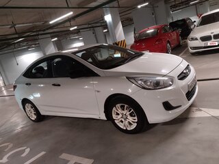 2012 Hyundai Solaris I, белый, 999999 рублей, вид 3
