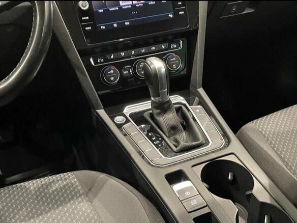 2017 Volkswagen Passat DSG6 B8, коричневый, 2200000 рублей - вид 6