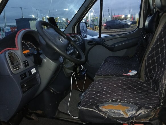 2005 Mercedes-Benz Sprinter, белый, 540000 рублей - вид 4
