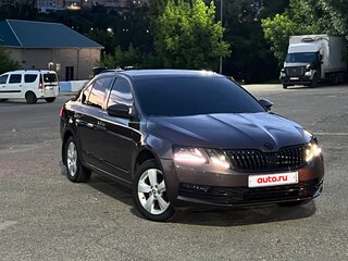 2017 Skoda Octavia III (A7) Рестайлинг, коричневый, 1600000 рублей, вид 3