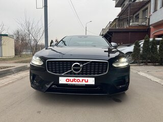 2018 Volvo S90 II, чёрный, 3399999 рублей, вид 2