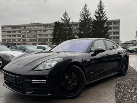 Porsche Panamera III