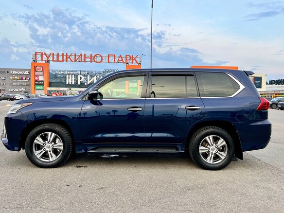 2017 Lexus LX 450d III Рестайлинг 2, синий, 6750000 рублей - вид 7