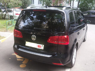2011 Volkswagen Touran I Рестайлинг 2, чёрный, 1200000 рублей, вид 5