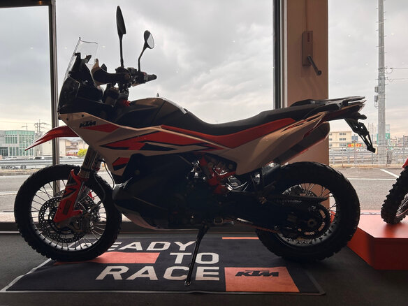 2024 KTM 890 Adventure R, оранжевый, 1300000 рублей - вид 3