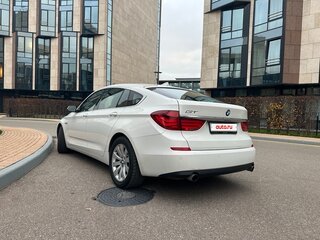 2009 BMW 5 серии Gran Turismo 535i VI (F10/F11/F07), белый, 1650000 рублей, вид 3