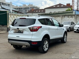 2017 Ford Kuga II Рестайлинг, белый, 1470000 рублей, вид 5