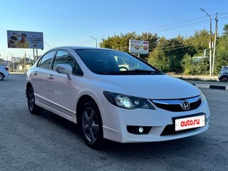 2010 Honda Civic VIII Рестайлинг, белый, 720000 рублей, вид 5