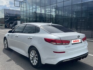 2017 Kia Optima IV, белый, 1900000 рублей, вид 4