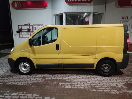 2012 Renault Trafic, жёлтый, 1350000 рублей, вид 4