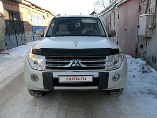 2010 Mitsubishi Pajero IV, белый, 2300000 рублей, вид 1