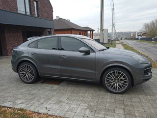 2019 Porsche Cayenne S Coupé III, серый, 13500000 рублей, вид 4