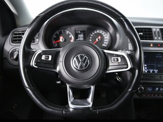 2018 Volkswagen Polo V Рестайлинг, серебристый, 800000 рублей, вид 5