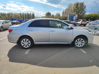 2012 Toyota Corolla X (E140, E150) Рестайлинг, серебристый, 950000 рублей, вид 2
