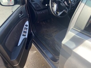 2012 Hyundai Solaris I, чёрный, 510000 рублей, вид 5