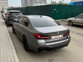 2017 BMW 5 серии 520d VII (G30/G31/G38), чёрный, 4200000 рублей, вид 5