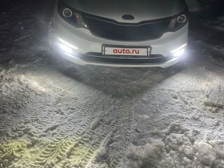 2017 Kia Rio III Рестайлинг, белый, 1350000 рублей, вид 2