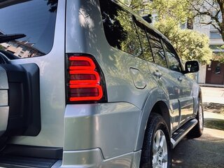 2012 Mitsubishi Pajero IV Рестайлинг 1, серебристый, 1940000 рублей, вид 4