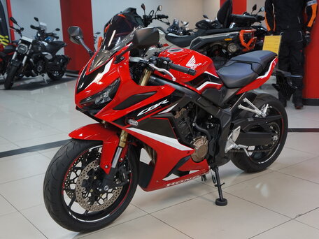 2021 Honda CBR 650R, красный, 1030000 рублей, вид 3