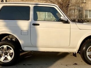 2016 Lada (ВАЗ) 2121 (4x4) I Рестайлинг, белый, 525000 рублей, вид 4