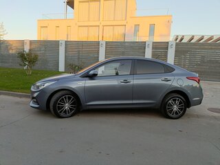 2019 Hyundai Solaris II, серый, 1300000 рублей, вид 3