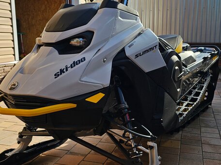 2023 BRP Ski-Doo Summit 850, серый, 1950000 рублей, вид 1