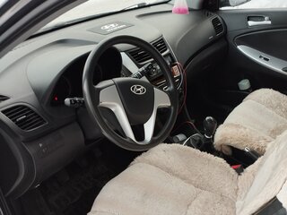 2012 Hyundai Solaris I, серый, 650000 рублей, вид 5