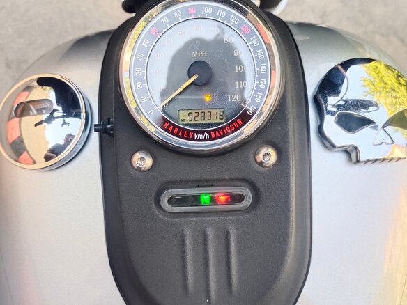 2007 Harley-Davidson Street Bob, серый, 800000 рублей - вид 4