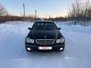 2005 Mercedes-Benz C-Класс 280 II (W203) Рестайлинг, чёрный, 1250000 рублей, вид 2
