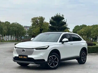 2024 Honda Vezel II Рестайлинг, белый, 1880000 рублей, вид 1