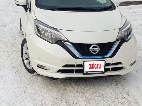 2020 Nissan Note e-Power II Рестайлинг, белый, 1550000 рублей