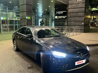 2021 Mercedes-Benz E-Класс 200 V (W213, S213, C238) Рестайлинг, чёрный, 4150000 рублей, вид 3
