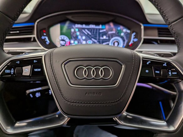2026 Audi A8 Long 55 TFSI IV (D5) Рестайлинг, синий, 13714937 рублей - вид 12